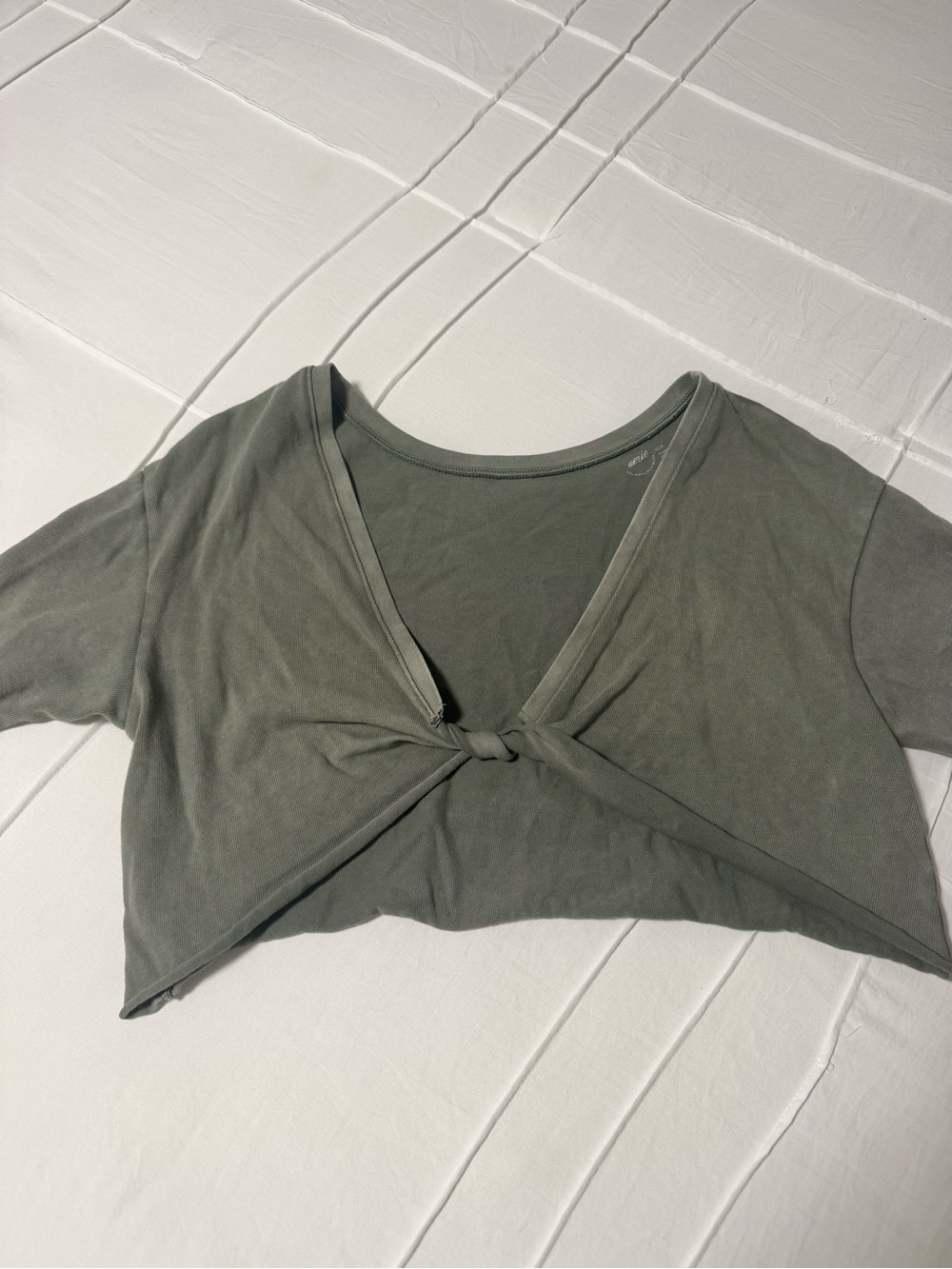aerie Olive Knot-Front Crop Top